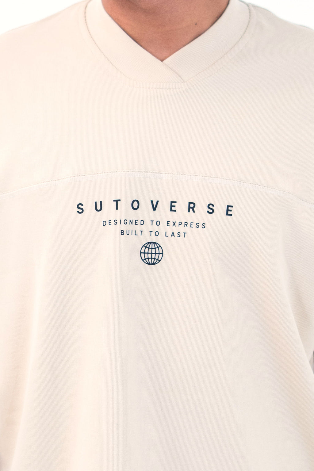 Cream oversized tee boxy fit - SUTOVERSE chest print and V-neck collar detail